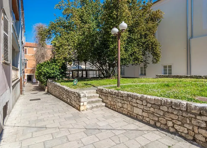 Lea Maria Апартаменты *