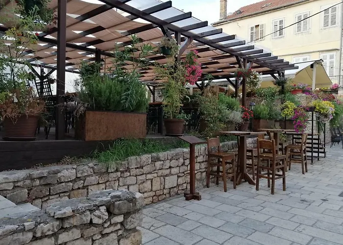 Lea Maria Апартаменты Задар